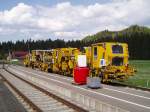 Am 03.05.2009 stand eine Doppelte Stopfmaschinen Einheit im Bahnhof Langenwang im Allgu.