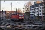 143651 fährt hier am 30.12.2016 durch den oberen Bahnhof des HBF Osnabrück in Richtung Rangierbahnhof.