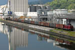 23.08.2018, 211 345-5 mit Sandzug im Plochinger Hafen