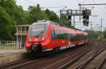 Hier 442 621-9 als RB21 (RB18666) von Potsdam Hbf. nach Wustermark, bei der Einfahrt am 1.5.2014 in Potsdam Park Sanssouci. 