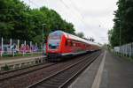 Hier ein RE1 (RE18122) von Frankfurt(Oder) nach Magdeburg Hbf., bei der Durchfahrt am 1.5.2014 durch Potsdam Charlottenhof, in Richtung Werder(Havel). Schublok war 182 014. 