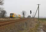 25.2.13 Neutrebbin. ODEG nach Berlin-Lichtenberg fhrt an den Ausfahrsignalen des russischen EZMG-Stw in den Bahnhof ein. Kilometerstein und Telegraphenmasten sind auch noch vorhanden.