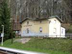 Das kleine Bahnhofsgebude in Witzschdorf an der Zschopautalbahn, 07.04.07