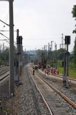 Blick auf die nunmehr verlegten Gleise der S-Bahn , nordwestliches Bahnhofsvorfeld Radebeul West.