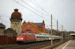 101 143-6 mit dem IC 1923 von Berlin Sdkreuz nach Kln Hbf in Rathenow.