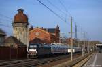 ES 64 U2 - 036 (182 536-3) MRCE Dispolok GmbH fr DB Fernverkehr AG mit dem EC 248 von Krakow Glowny nach Hamburg-Altona in Rathenow.