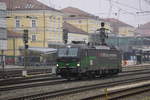 ELL 193 210 im Dienste der SBB Chargo fährt am 12.11.2018 durch den Regensburger Hauptbahnhof.