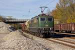 Für Bauarbeiten auf der Kaiserstuhlbahn wurden Anfang November 2015 mehrere Ganzzüge Schotter benötigt.