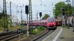 Riesa am 5.10.12, der RE 50 nach Leipzig Hbf (seit kurzem mit dem Talent 2)kommt mit den Triebzgen 442 812 vor und 442 117 hinten, aus Richtung Dresden in Riesa an 