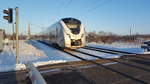 Ein Triebzug der Baureihe 1440 der MRB passiert am 19.01.17 als RB 45 den Bahnhof Zeithain in Richtung Chemnitz.