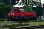 265 023-2 hat zweiachsige Selbsentladewagen nach Niederaussem gebracht und ist nun Lz in den Bahnhof Rommerkirchen eingefahren.