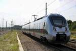 9442 604 (Bombardier Talent 2) als RB 74813 (RB59) von Erfurt Hbf nach Bitterfeld fährt in den Bahnhof Sangerhausen auf Gleis 3 ein.