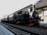 Kurz vor der Abfahrt nach Wismar zum Schwedenfest am 21.09.2010. Dampflok 91134 mit ihrem Sonderzug im Bahnhof von Schwerin HBF