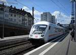 IC FRANKFURT-SIEGEN-NORDDEICH IM BAHNHOF SIEGEN  Seltener Gast im Bahnhof Siegen bei der Ausfahrt nach NORDDEICH,am 3.7.2021