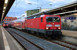 143 238 stand am 17.11.2022 bereit im stralsunder Hbf als RE3 3315 nach Falkenberg (Elster).