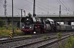 die beiden Reko 01er 509+1533 mit ihrem Sonderzug aus Dreschden nach Rostock am Abend des 20.09.2010, hier bei der Einfahrt in den Bf Stralsund (Tele+Schnitt)