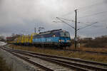 CD Cargo 383 005 mit einem leeren Holzzug im Zielbahnhof Stralsund Rügendamm am 12.01.2023.