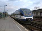 BR 642 Desiro als NE26 nach Berlin Lichtenberg im Bahnhof Strausberg.