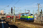 111 074 stellt am 20.02.2023 RE 8 nach Würzburg im Stuttgarter Hbf bereit.