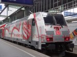 146 227 steht mit einem RE nach Ulm in Stuttgart Hbf.