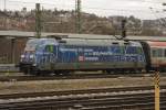 Die Werbelok  Ecophant  101042 bespannte am 11.2.2014 in Stuttgart HBF einen österreichischen Eurocity.