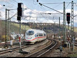 403 553-1 (Tz 353  Neu-Ulm ) und 403 509-3 (Tz 309  Aalen ) als ICE 516 (Linie 42) von München Hbf nach Dortmund Hbf durchfahren den Bahnhof Stuttgart-Untertürkheim auf Gleis 3.