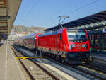 BR 147 003 steht mit einem IRE nach Stuttgart Hbf in Ulm Hbf, 21.10.2018.