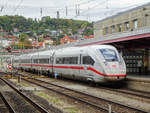 Ein ICE 4 verlässt Ulm Hbf in Richtung Stuttgart, 03.10.2019.