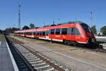 442 352-1 erreicht am 19.05.2020 als S2 von Güstrow den Zielbahnhof Warnemünde.