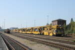 Die Eurailpool Plasser & Theurer Recycling Schotterwaschanlage  Water-Cleaner  stand am 03.10.2023 im Bahnhof Weiden (Oberpf).