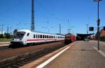 IC-Treffen am 13.06.09 in Weimar: Whrend rechts IC 2150 nach Dsseldorf fhrt, wird IC 2357 mit 101 052 Weimar nach Berlin verlassen.