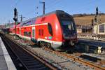 445 054-3 erreicht am 17.11.2018 als RE54 (RE4616) von Bamberg nach Frankfurt(Main) Hauptbahnhof den Würzburger Hauptbahnhof.