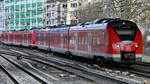 Der DB-Elektrotriebzug 1440 805-8 kurz vo der Ankunft am Hauptbahnhof Wuppertal.