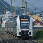 Der Elektrotriebzug 462 038 war Mitte September 2021 auf dem Ferngleis in Wuppertal-Unterbarmen unterwegs.