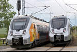Im richtigen Moment:  9442 103  Martin Luther  (Bombardier Talent 2) der Abellio Rail Mitteldeutschland GmbH als RB 74787 (RB75) von Lutherstadt Eisleben nach Halle(Saale)Hbf und 9442 111 als RE 74732