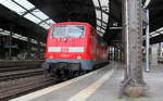 Ein Nachschuss von der 111 054 DB steht mit dem RE4 von Aachen-Hbf nach Dortmund-Hbf.