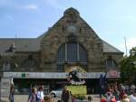 Der Haupteingang des Aachener Hbf am 22.06.03.