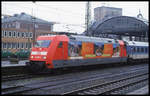 DB 101035 mit Kinder Thema Reklame steht abfahrbereit mit dem Interregio nach Gera am 25.3.2001 um 13.15 Uhr im HBF Aachen.
