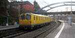 720 301 DB Netz Instandhaltung steht in Aachen-Hbf.