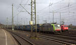 486 510 von BLS steht in Aachen-West mit einem LKW-Zug aus Zeebrugge(B) nach Novara(I) und wartet auf die Abfahrt nach Köln.