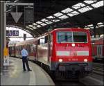 111 150 mit dem RE11592 aus Dsseldorf in Aachen Hbf 2.7.2009