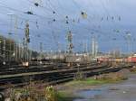 Ansicht des Verschiebebahnhofs von Aachen-West. Fr einen kurzen Moment liess sich die Sonne blicken an diesem ansonsten wettermssig ziemlich miesen 5. Dezember.