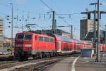 Heute mal am Schluss, 111 015 mit dem RE4  Wupper-Express  (10410) aus Dortmund bei der Einfahrt in den Endbahnhof Aachen Hbf 7.3.10