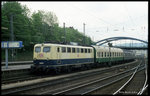 110118 führte am 13.5.1995 um 12.30 Uhr im Eilzug nach Köln in Aachen HBF auch einen DR Schnellzugwagen mit.