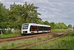 1648 454-4 (Alstom Coradia LINT 41) hat Einfahrt in den Bahnhof Aschersleben.
Aufgenommen an der Weststraße.

🧰 Abellio Rail Mitteldeutschland GmbH
🚝 RE 75733 (RE24) Halberstadt–Halle(Saale)Hbf
🕓 21.5.2022 | 8:23 Uhr