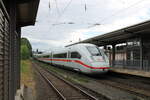DB 0812 036 als ICE 74 von Zürich HB nach Berlin Gesundbrunnen, am 30.07.2023 in Bad Hersfeld.