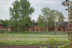 Ringlokschuppen des Bw Bamberg 04.06.07. Die Fenster wurden mit Holzplatten verdeckt. Hier sieht man auch, wie der Zahn der Zeit genagt hat.