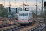 Nachschuss auf 401 018-7, welcher am 06.10.2015 außerplanmäßig als ICE 70 (Basel SBB - Hamburg Altona) über das Gütergleis durch Basel Bad Bf in Richtung Freiburg.Grund