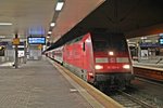 Am 27.11.2014 war 101 120-4 die Zuglok von IC 61419/CNL 40419/CNL 479 (Duisburg Hbf - Basel SBB (IC 61419)/Amsterdam Centraal - Zürich HB (CNL 40419)/Hamburg-Altona - Chur HB (CNL 479)) und stand