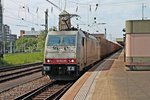 Durchfahrt am 13.05.2015 im Badischen Bahnhof von Basel von Crossrail 186 905 XR mit einem Containerzug nach Italien gen Rangierbahnhof Muttenz.